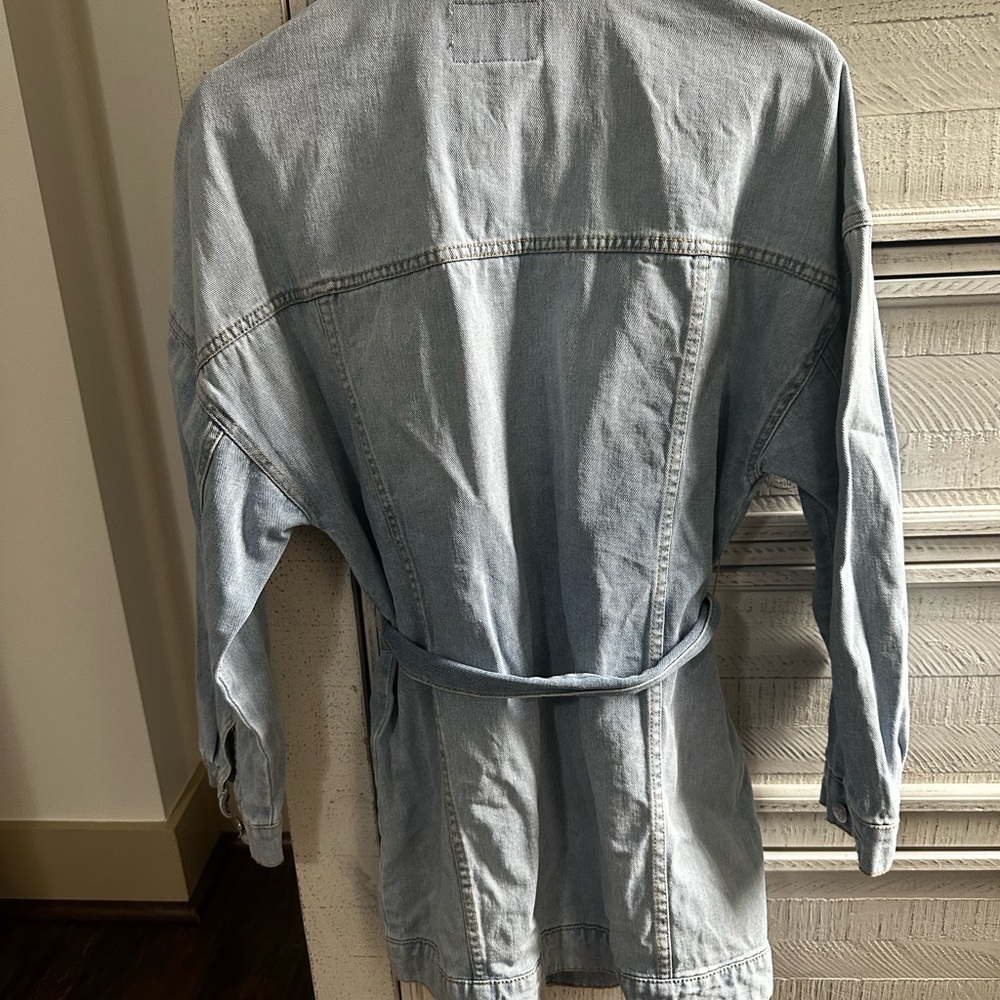 GUESS Light Blue Denim Jacket - Picture 2 of 3